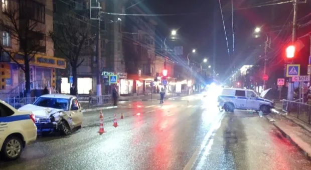 Два полицейских пострадали в ДТП в центре крымской столицы