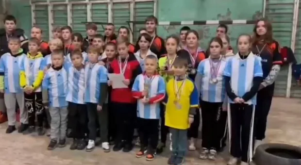 Министр спорта Крыма назвала причины занятий детей в плесени и холоде зимой