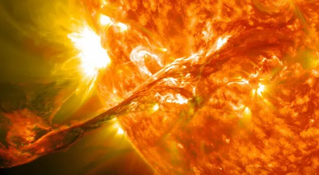 На Солнце произошла сильнейшая вспышка — когда ждать магнитную бурю