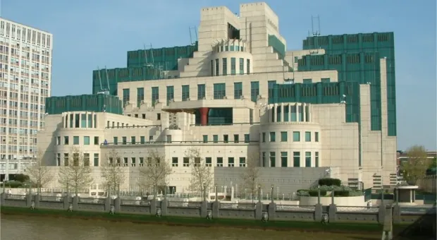 Британские шпионы пожаловались на русских соседей в Лондоне