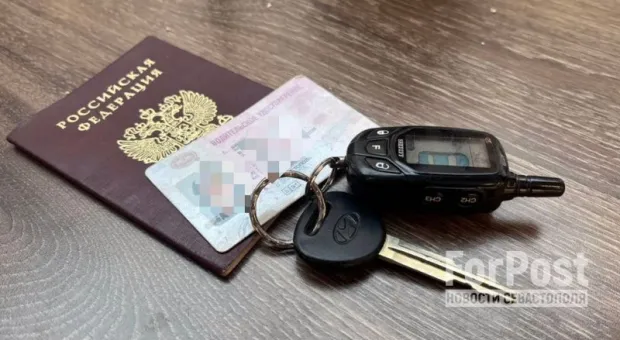 Кому из крымчан в 2024 году придётся менять водительские права
