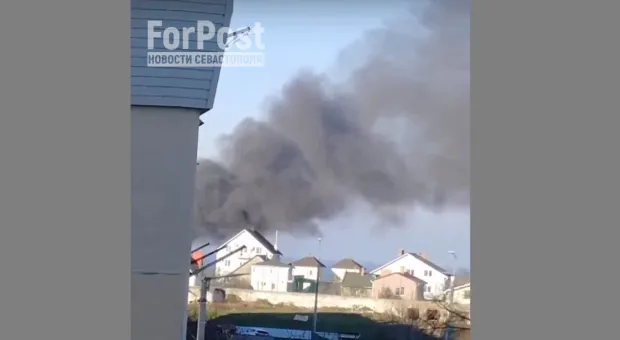 Новогодним утром в Севастополе загорелся частный дом 