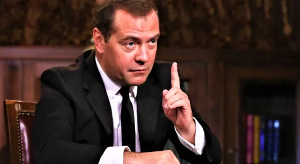 Медведев выругался матом из-за реакции Франции на действия ВСУ