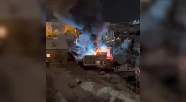 Ночной пожар в Стрелецкой балке высветил проблемы хаотичной застройки Севастополя 