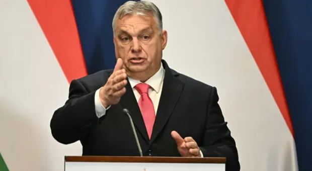 Премьер Венгрии готов изменить позицию по Украине, сообщили СМИ