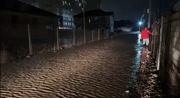 Жители затопленной улицы в Севастополе надеются на федеральную известность