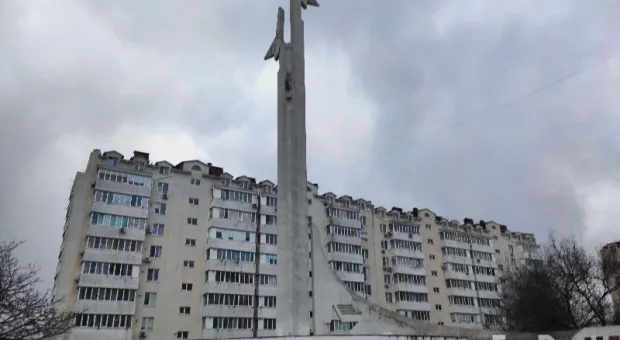 В Севастополе отреставрируют главный памятник проспекта Генерала Острякова 