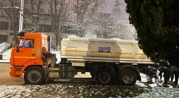 Жители Севастополя жалуются на плохой подвоз воды 
