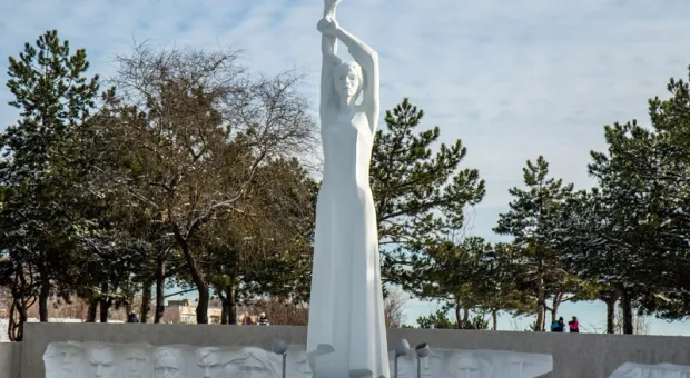 Мемориал на месте расстрела жителей фашистами отремонтировали в столице Крыма 