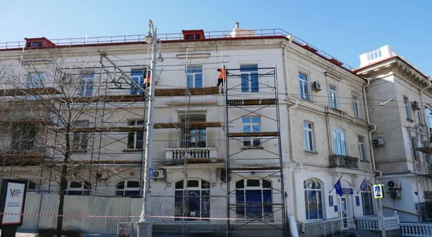 Здания в центре Севастополя дождались мягкого бластинга