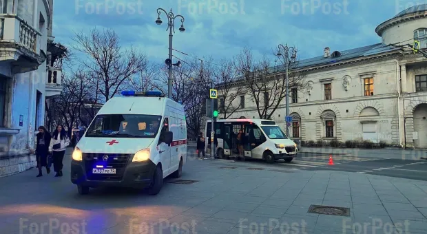 Мальчик на самокате спровоцировал ДТП на площади Ушакова в Севастополе 