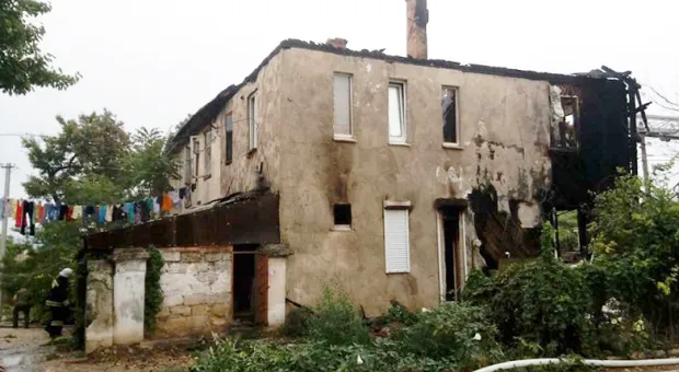 В Севастополе снесут сгоревший в 2019 году дом