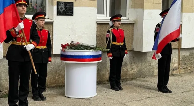 В Крыму почтили память двух кавалеров Ордена Мужества