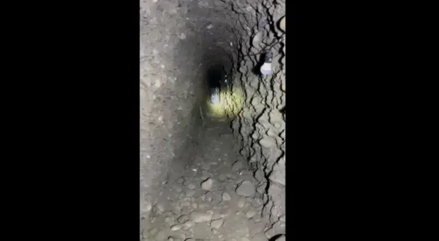 В доме жителя Киргизии нашли тоннель в Узбекистан