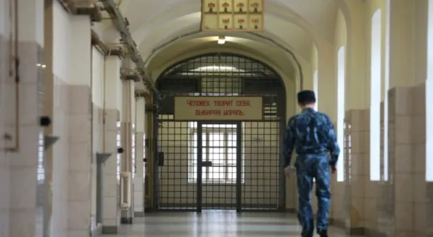 В России закрывают колонии из-за отправки заключённых на СВО