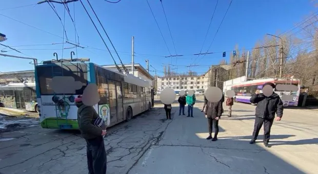 Пляж «Хрустальный» в Севастополе продолжает собирать пострадавших