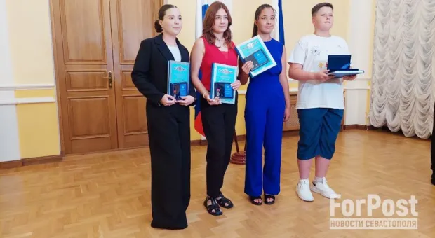 Спуск к севастопольскому пляжу у Ореста и Пилада становится дорогой в один конец 
