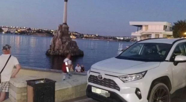 Новости Севастополя - На крымской дороге водитель легковушки не разглядел пешехода в ночи
