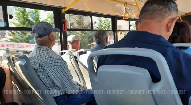 Новости Севастополя - В Севастополе залили краской памятный знак ВМС Украины