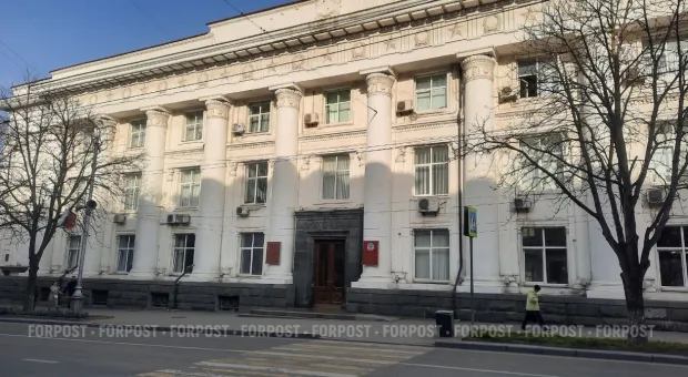 Новости Севастополя - В Севастополе осудили «кровопийц», рвущих население на части