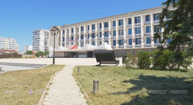 Новости Севастополя - Строителя ледового катка и комплекса 200-летия Севастополя обвиняют в хищении 300 миллионов 