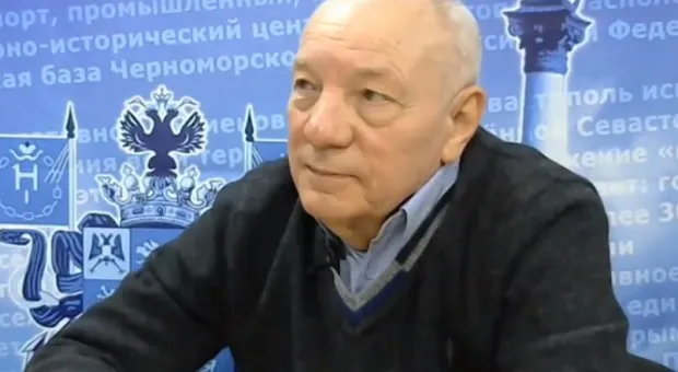 Новости Севастополя - Севастополец снял, как волк плыл за оленем по Черной речке 