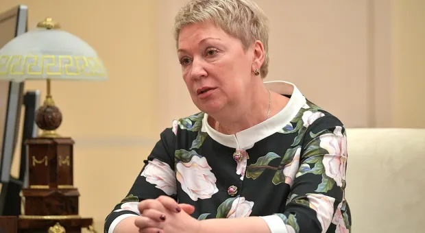 Новости Севастополя - Губернатор Севастополя пообещал деньги на жильё для приезжих учителей