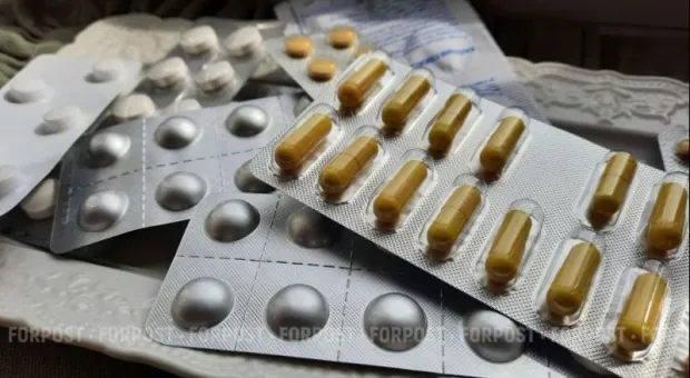 Новости Крыма - Рабочие по незнанию могут уничтожить старинные кедры под окнами крымского парламента