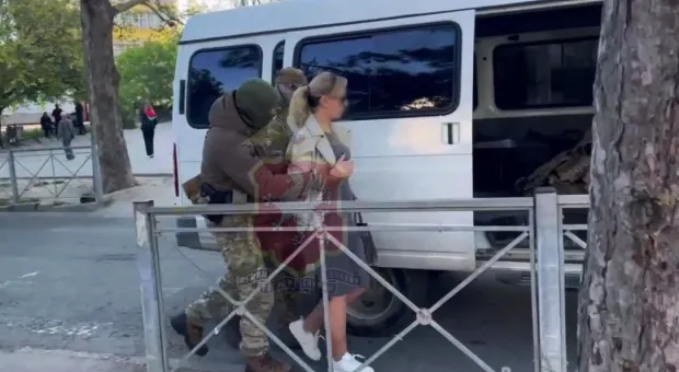 Новости Севастополя - Крымчанка обналичила миллиард — и открыла себе дверь в колонию