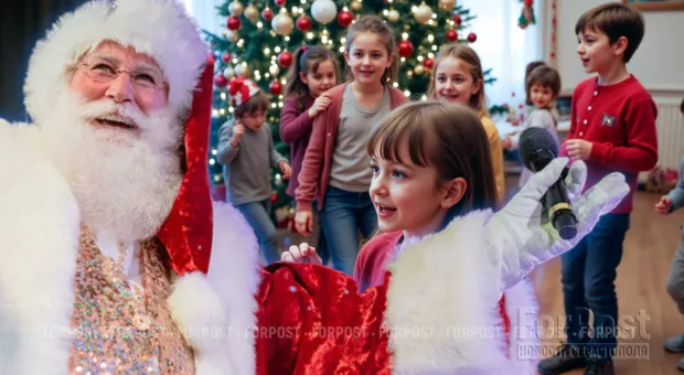 Новости Севастополя - Городские рекламщики до сих пор поздравляют севастопольцев с Новым годом