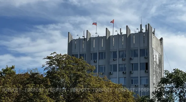 Новости Севастополя - Жильё на Хрустальном в Севастополе воткнут