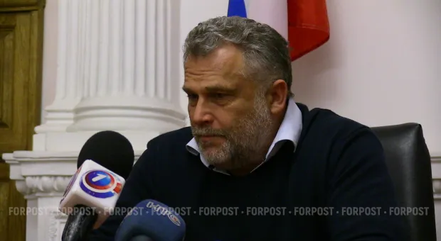 Новости Севастополя - Овсянников ушёл из Севастополя под праздничный фейерверк