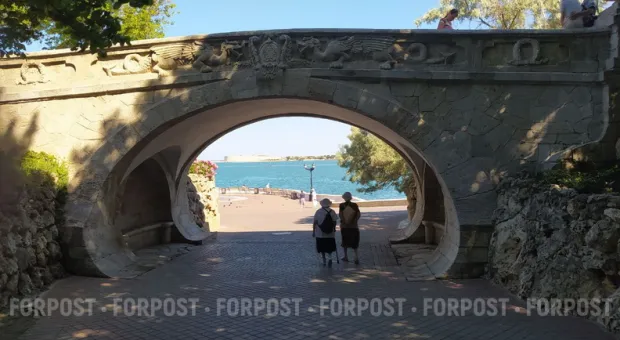 Новости Севастополя - В Севастополе глава гражданского объединения требовал 120 тысяч долларов взятки