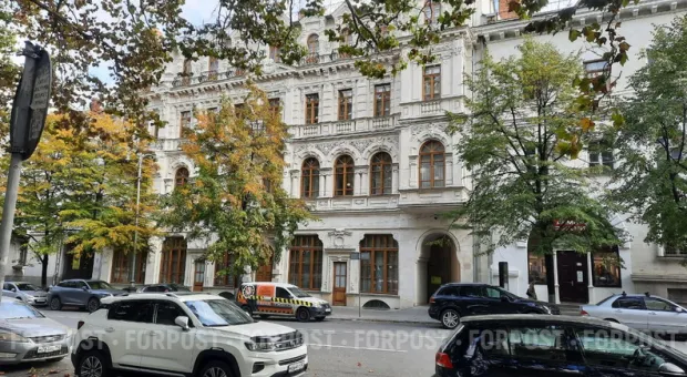 Новости Севастополя - В севастопольской галерее «Зеленая пирамида» открылась выставка мини-плагиата