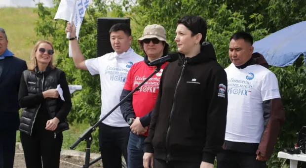 Новости Севастополя - «Поцелуй» на обочине создал пробку под Севастополем 