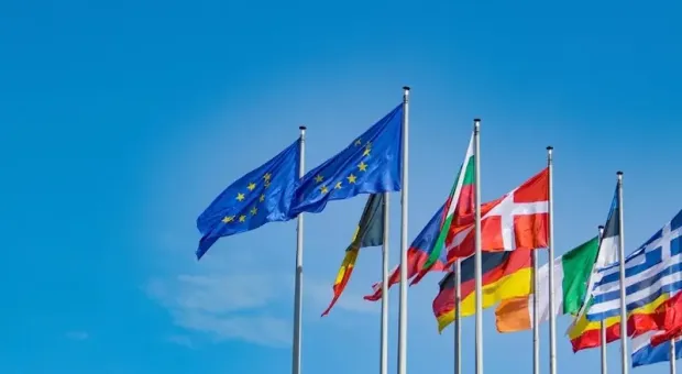 Мировые новости - В Севастополе полностью обновили набережную