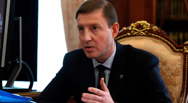 Новости Севастополя - Глава Ленинского МО Севастополя Тицкий исключен из партсписка ЕР после «консультаций с прокуратурой»