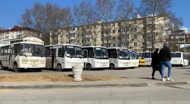 Новости Севастополя - Стоит ли покупать доллары в 2026 году — прогноз финансиста