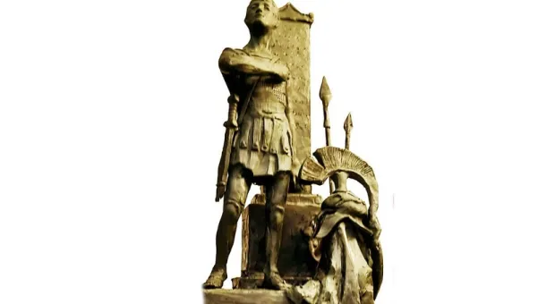 Новости Севастополя - Декор уличной ёлки из баранок сочли «осквернением памяти» блокадников