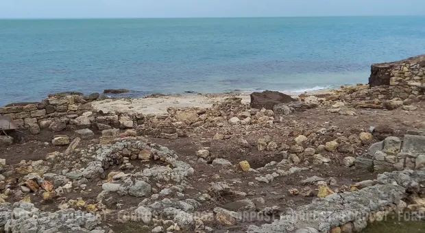 Новости Севастополя - Что будет с курсом рубля после марта: плавная коррекция или резкий обвал?