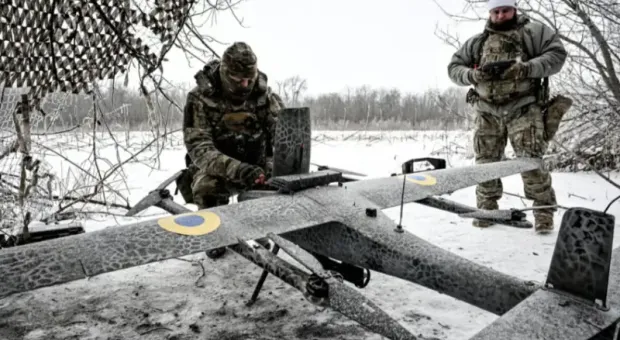 Мировые новости - Пятница 16:00. Прямой эфир «На троих». Садоводы вне закона/бездомная «Чайка»/родная «Чебурляндия»