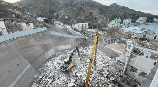 «Академии шпионажа» в Севастополе снесут полностью 