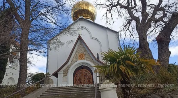 В Крыму стройка развернулась рядом с дореволюционным храмом — есть ли повод для беспокойства?