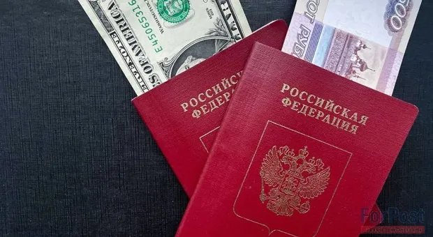 «По копеечке» за возвращение: кто и зачем снова хочет брать плату за выезд из России