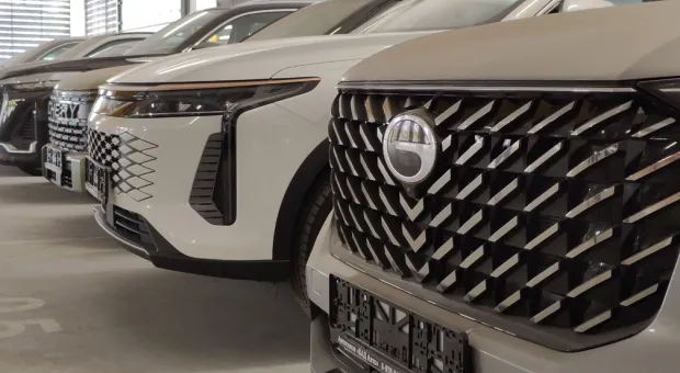 Новости России - Лихачество на крымской трассе закончилось полётом в овраг и смертью