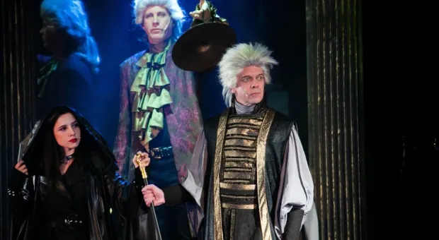 Новости Севастополя - Мелкий шрифт в договоре: как банки зарабатывают на желающих снять наличку