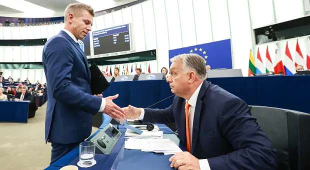 Мировые новости - В Севастополе обрушилась очередная подпорная стена