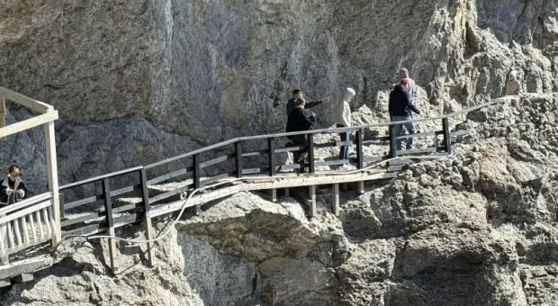 Когда в Крыму снова откроют популярный маршрут по скальному карнизу?