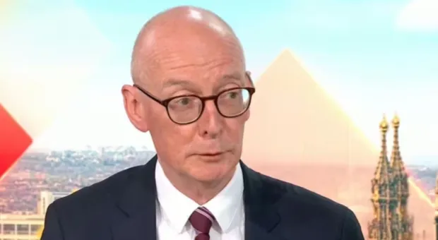 Мировые новости - Зачем в сквере Сахарной Головки сердца: архсовет Севастополя вновь поспорил из-за будущего общественного пространства