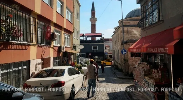 Россияне теперь могут платить рублями в популярной у туристов стране